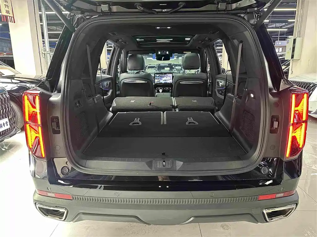 GAC Motor Trumpchi GS8 2023 — фото 32
