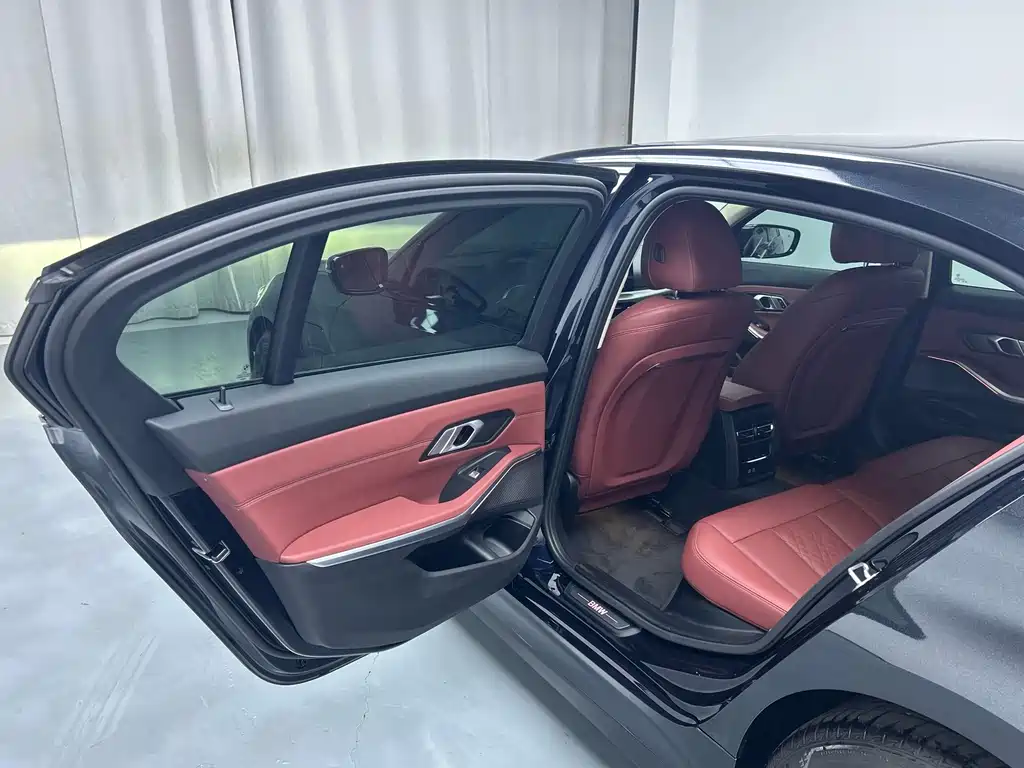 BMW i3 2024 — фото 11