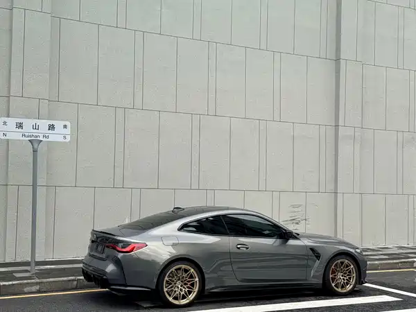 BMW M4 2022