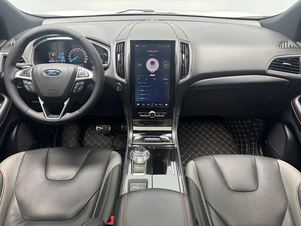 Ford Edge 2020 — фото 11