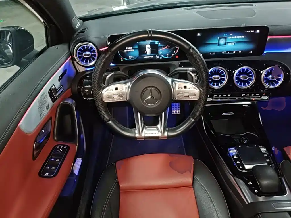 Mercedes-Benz A-Class AMG 2020 — фото 11