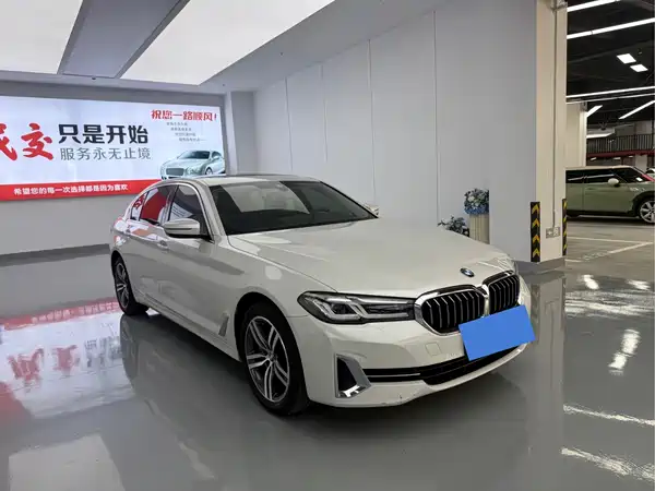 BMW 5 Series 2023