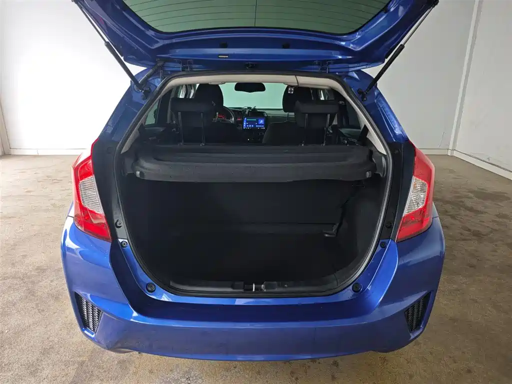 Honda Fit 2016 — фото 12