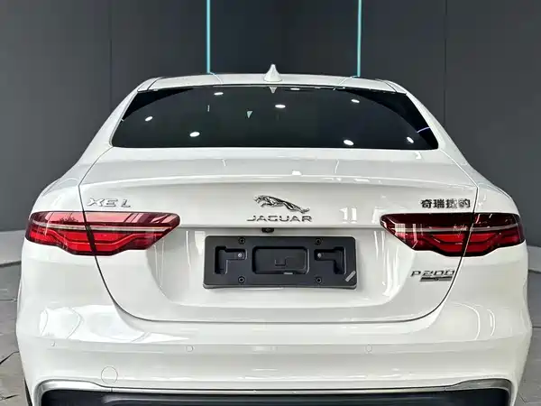 Jaguar XEL 2022