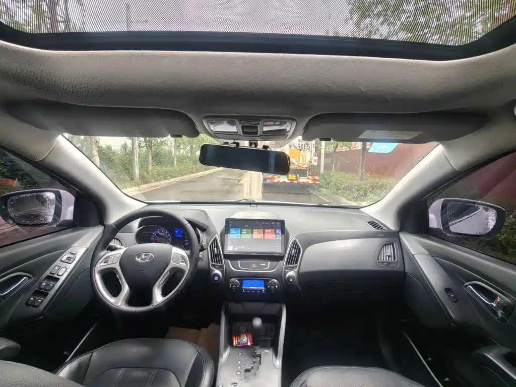 Hyundai ix35 2018 — фото 10