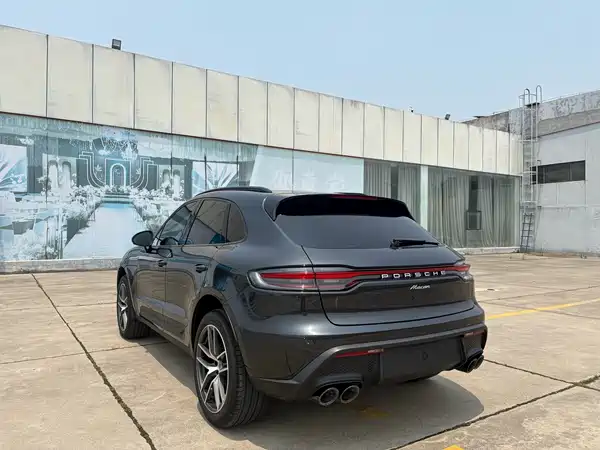 Porsche Macan 2022