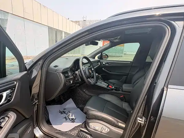 Porsche Macan 2022