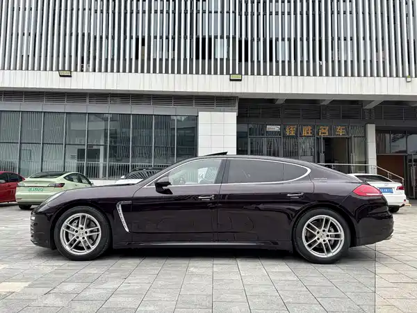 Porsche Panamera 2016