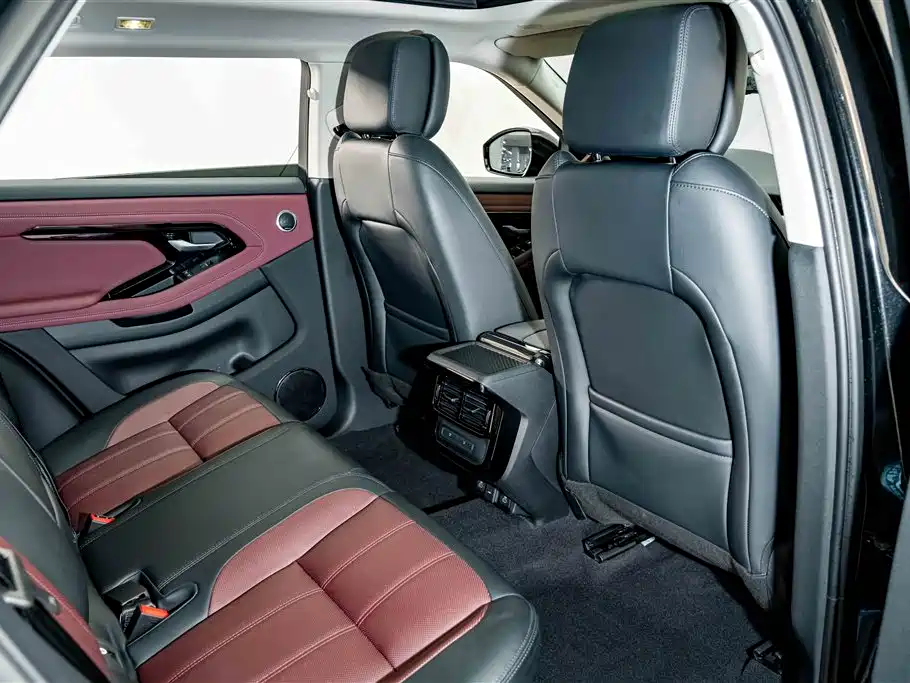 Land Rover Range Rover Evoque 2025 — фото 21