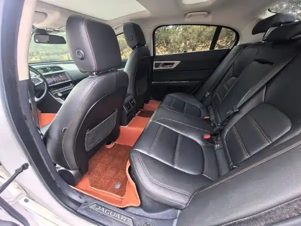 Jaguar XEL 2019