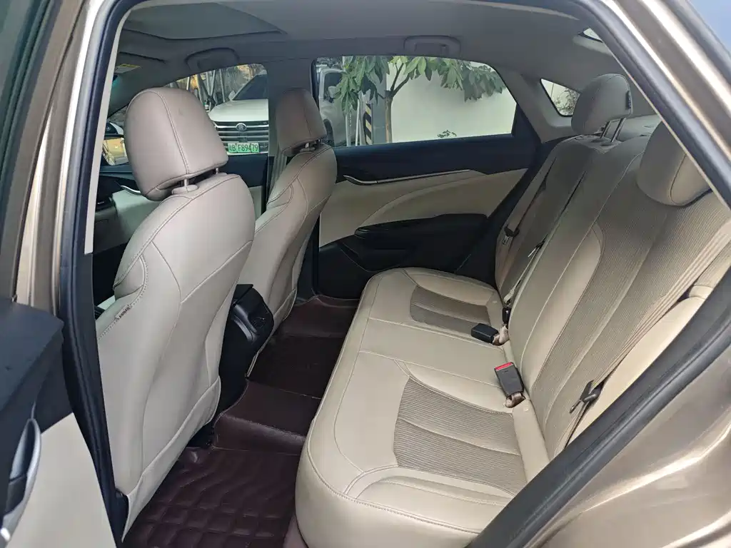 Buick Excelle 2017 — фото 14