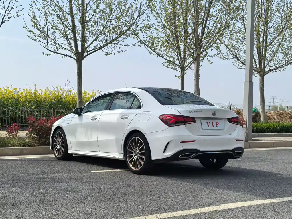 Mercedes-Benz A-Class 2019 — фото 9