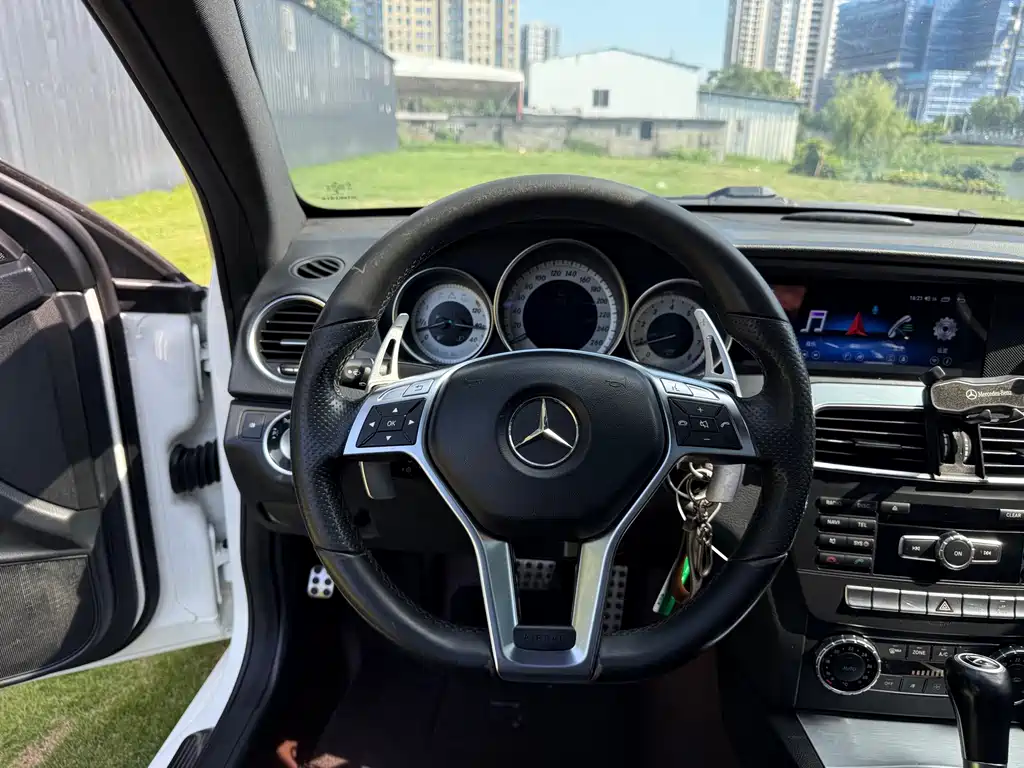 Mercedes-Benz C-Class 2015 — фото 10