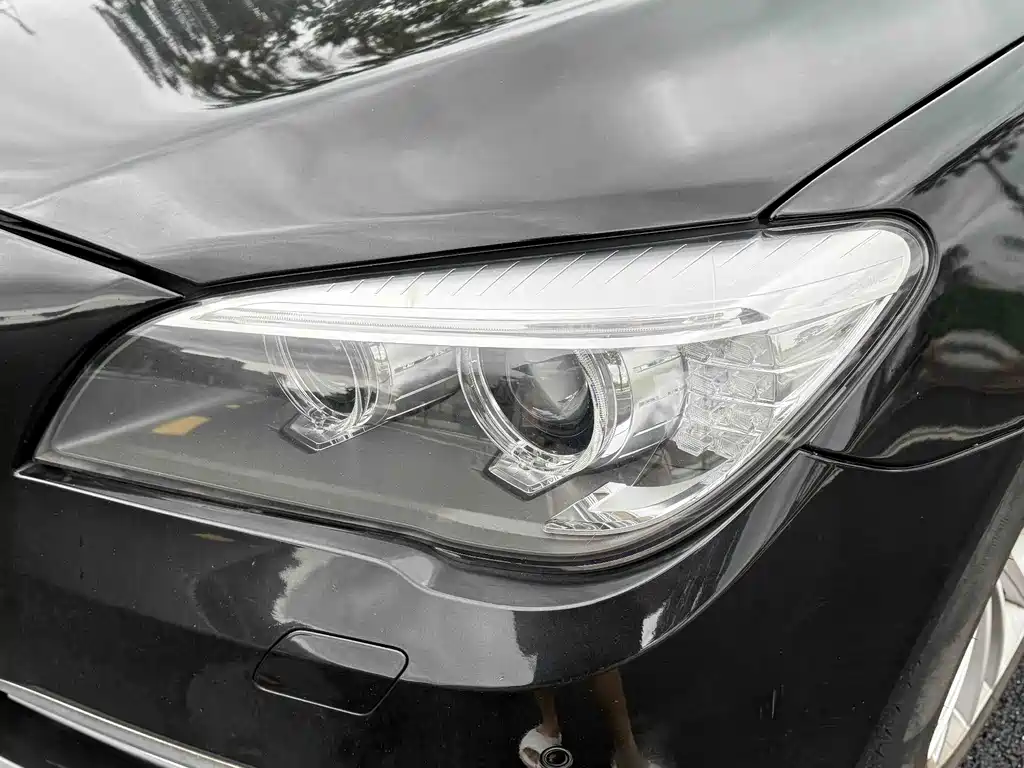 BMW 7 Series 2015 — фото 12