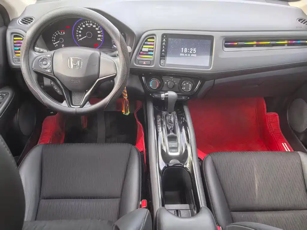 Honda Vezel 2022 — фото 17