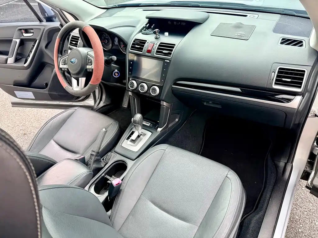 Subaru Forester 2017 — фото 11