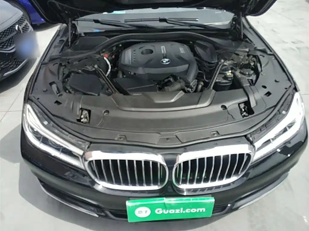 BMW 7 Series 2017 — фото 20
