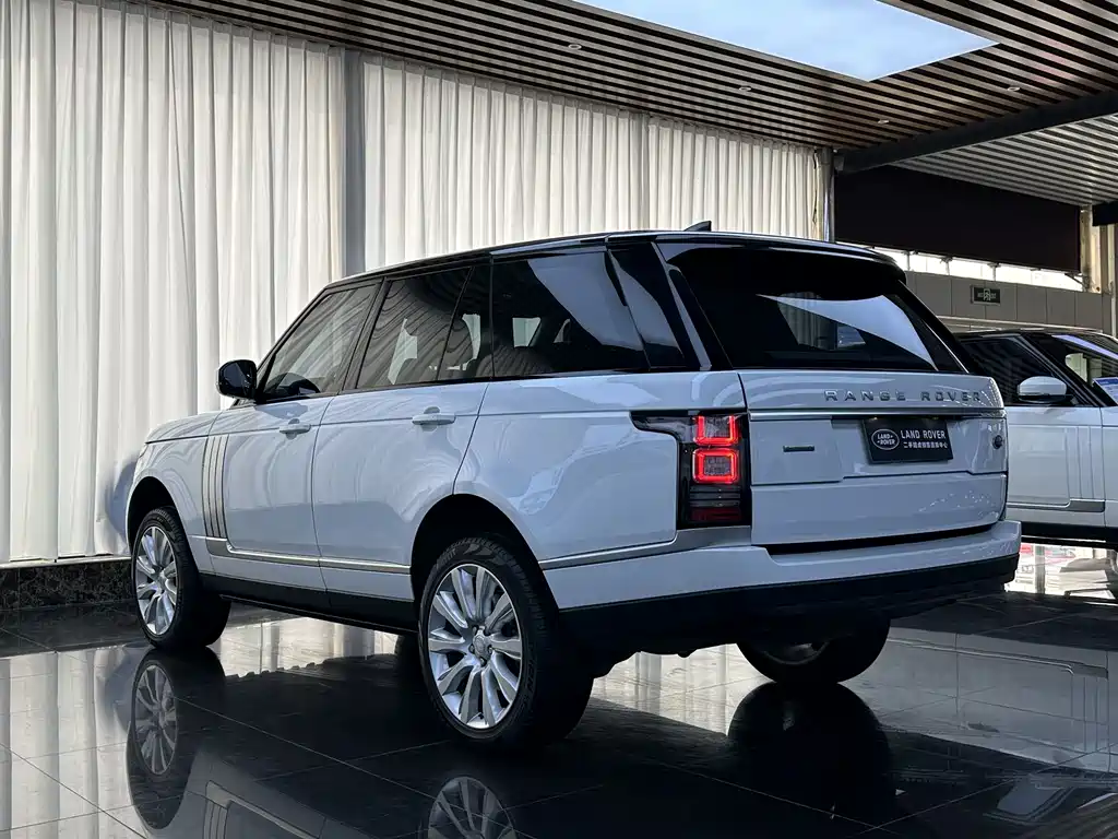 Land Rover Range Rover 2017 — фото 13