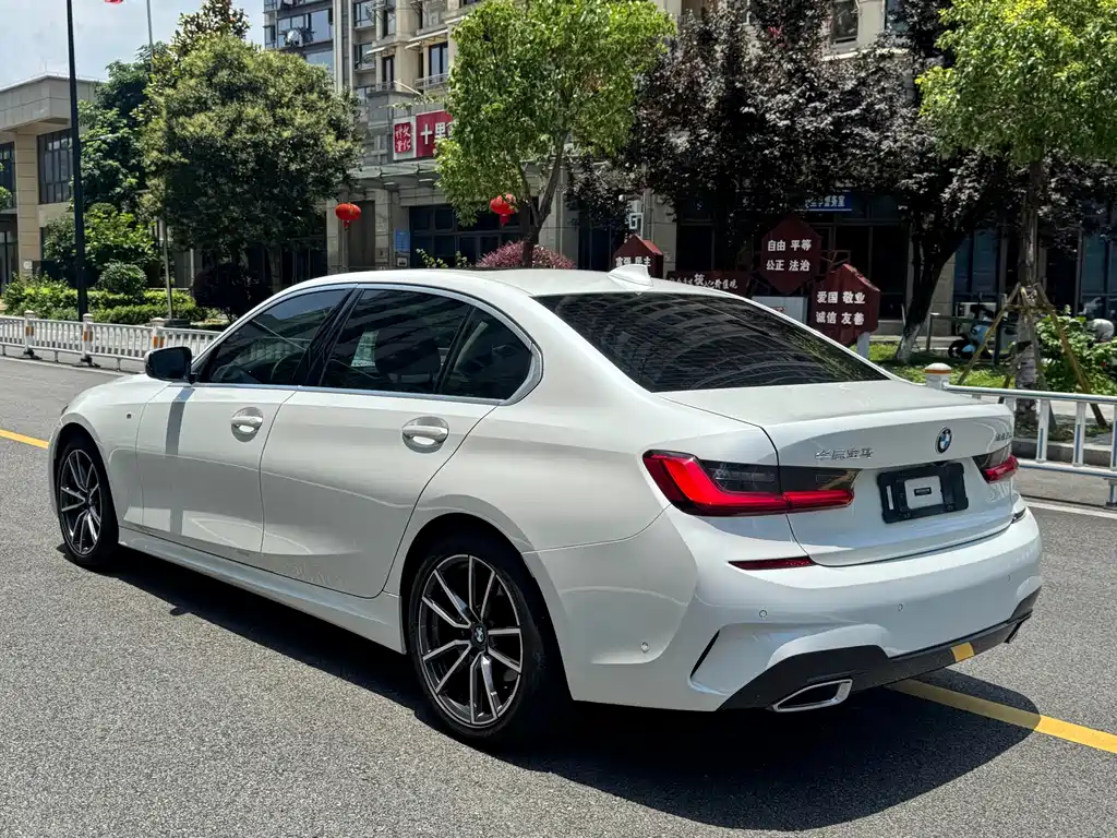 BMW 3 Series 2020