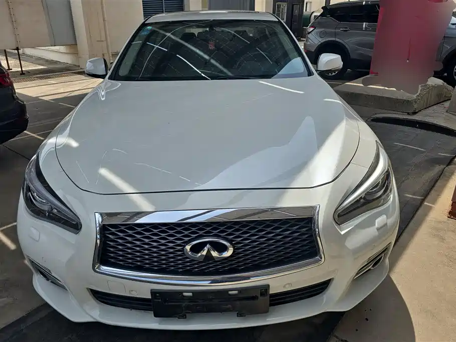 Infiniti Q50L 2017 — фото 2