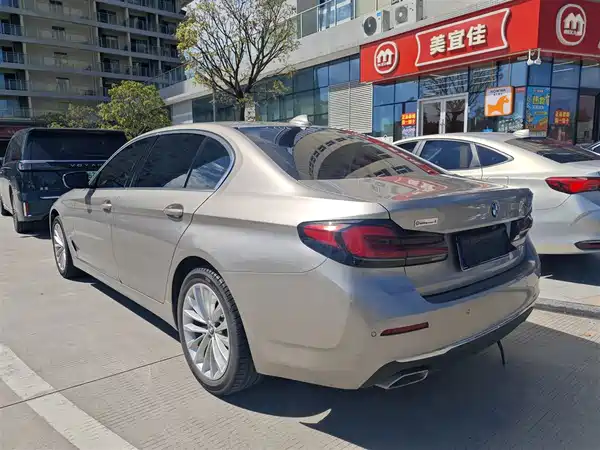 BMW 5 Series 2022
