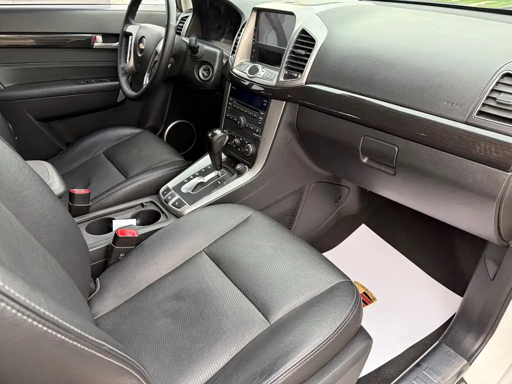 Chevrolet Captiva 2014 — фото 11