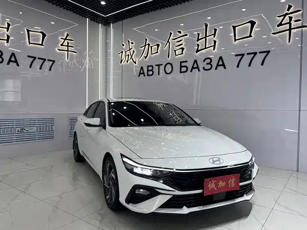 Hyundai Elantra 2024