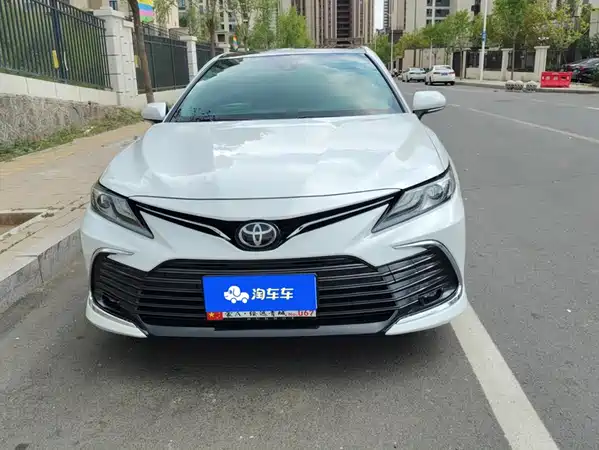 Toyota Camry 2021