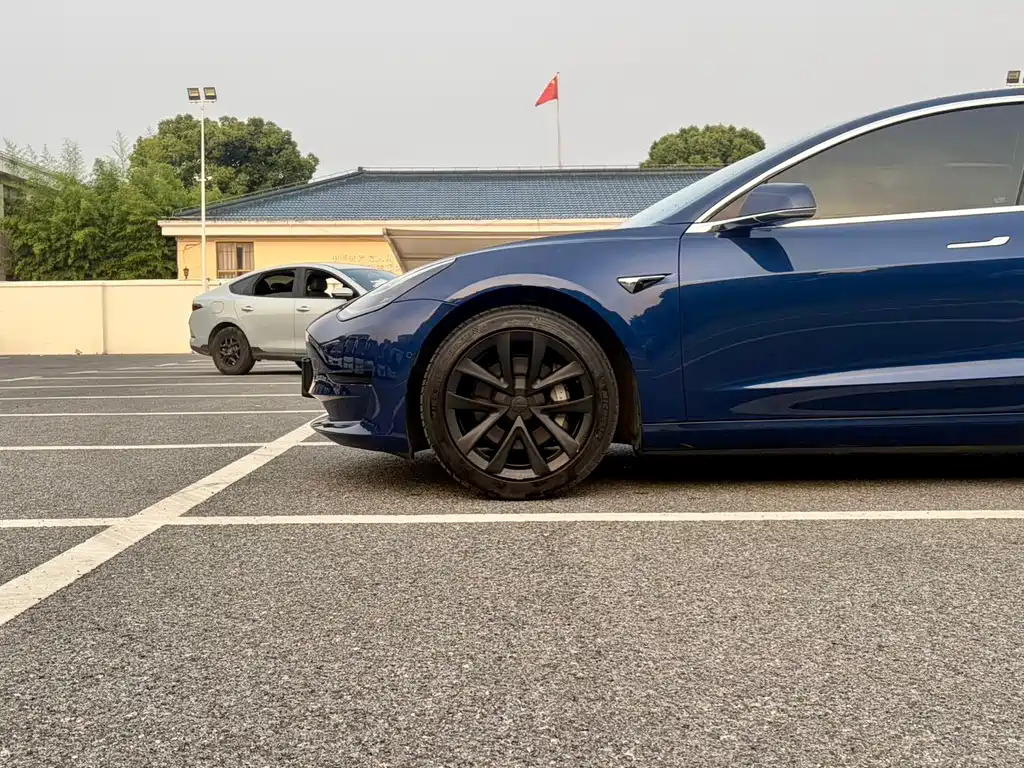 Tesla Model 3 2020 — фото 9