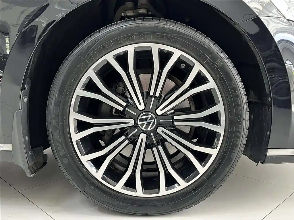 Volkswagen Phideon 2021 — фото 16