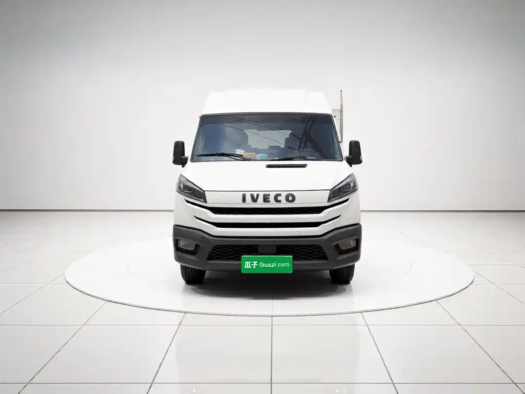 Iveco Proud 2024 — фото 24