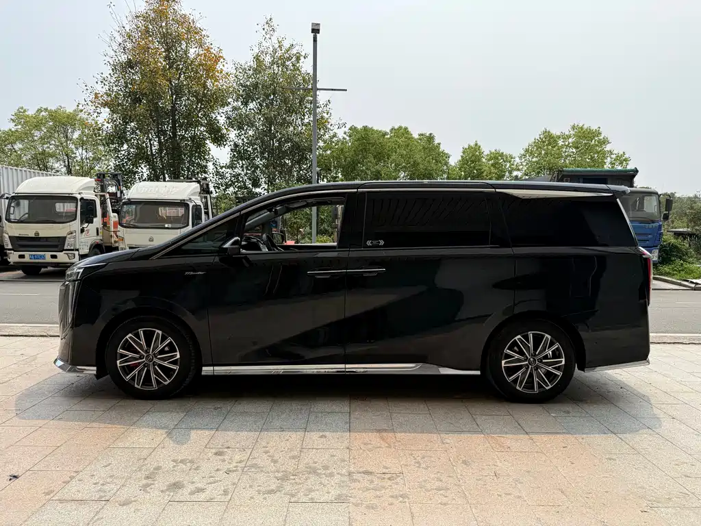 GAC Motor Trumpchi M8 2025 — фото 4