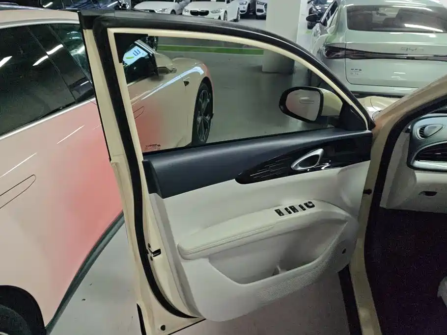 Geely Galaxy Starwish 2025