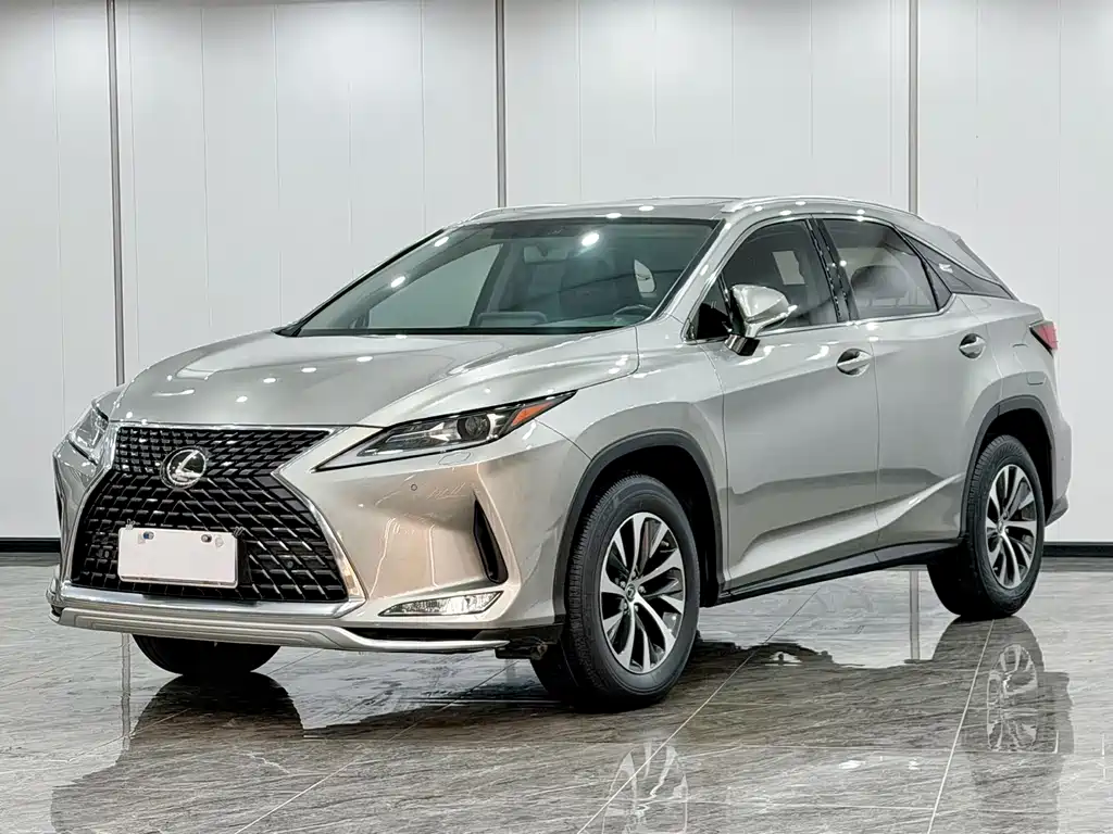 Lexus RX 2020 — фото 1