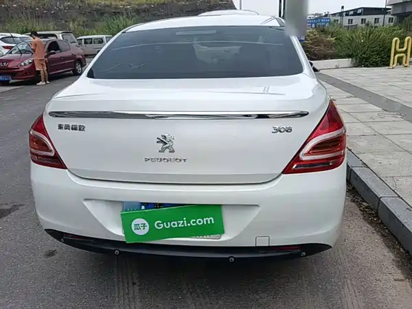 Peugeot 308 2016