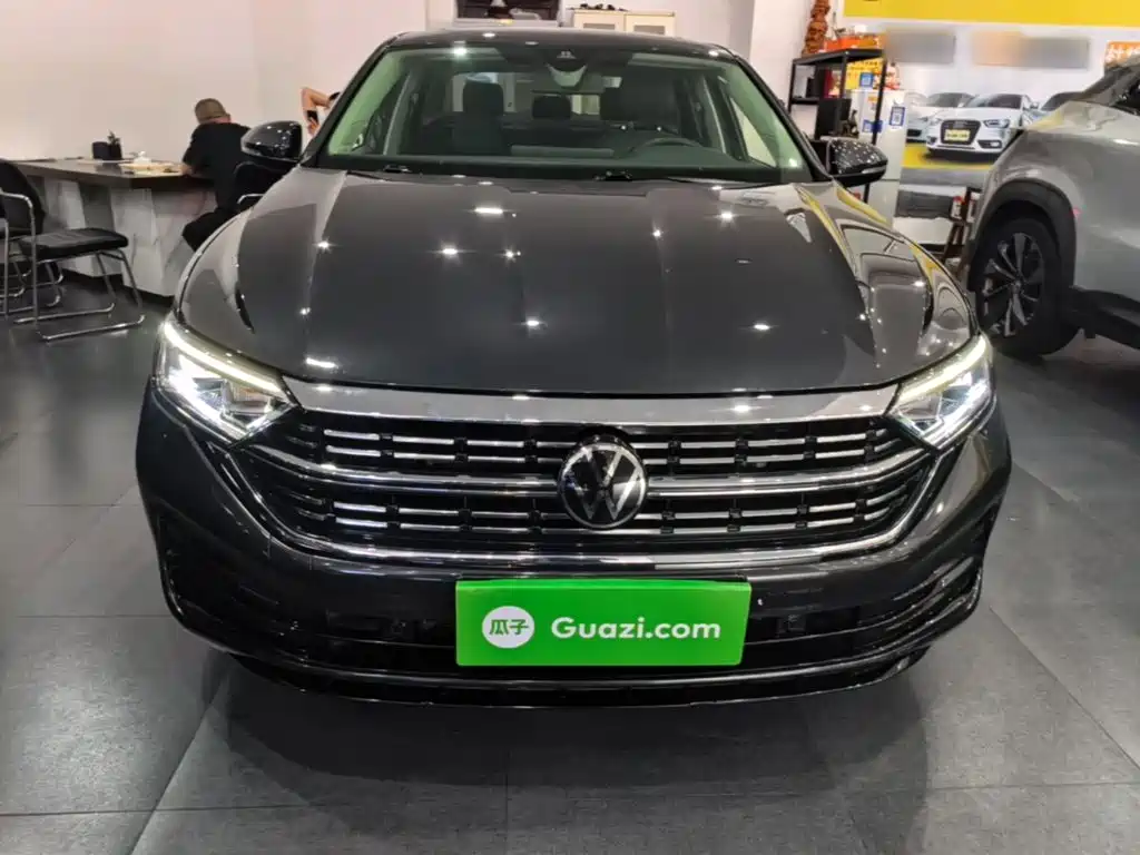Volkswagen Sagitar 2024