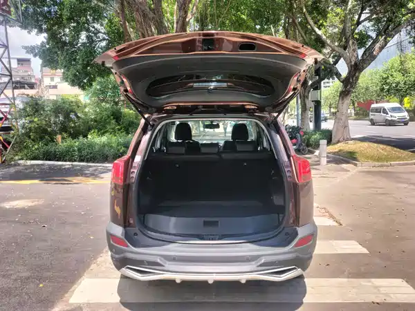 Toyota RAV4 2016