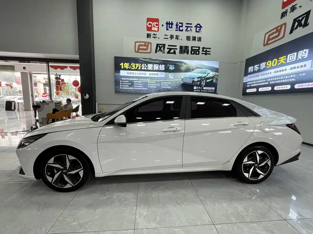 Hyundai Elantra 2021