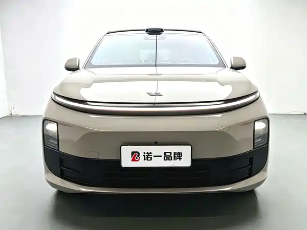 Li Auto L6 2024