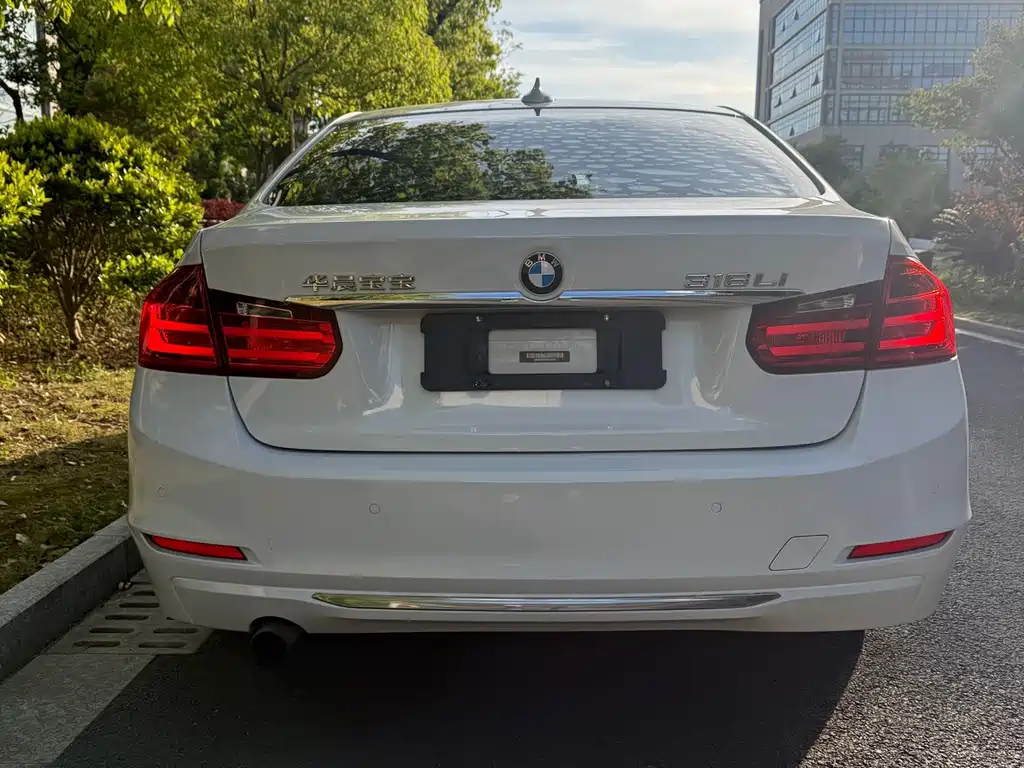 BMW 3 Series 2015 — фото 14