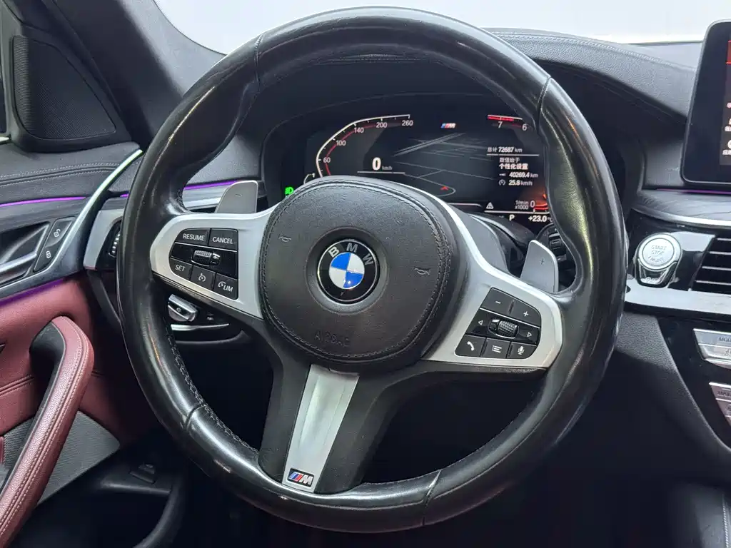 BMW 5 Series 2021 — фото 17