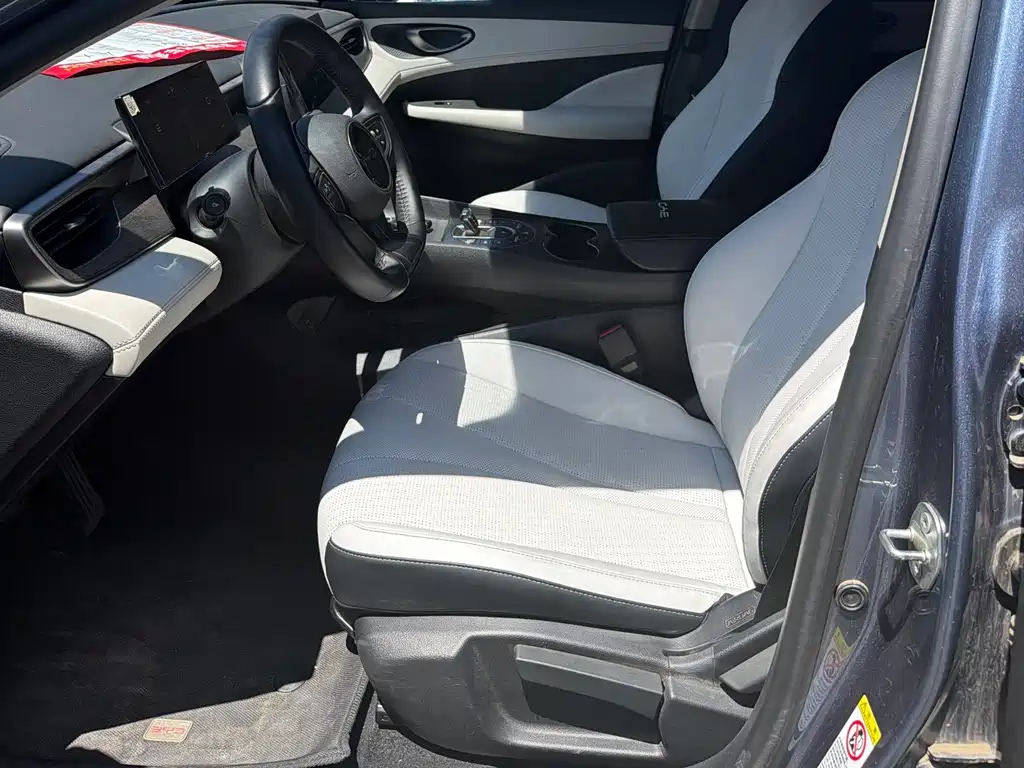 BYD Seal 05 DM-i 2025 — фото 9