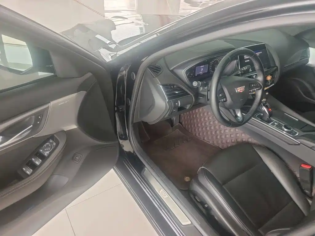 Cadillac CT5 2021 — фото 16