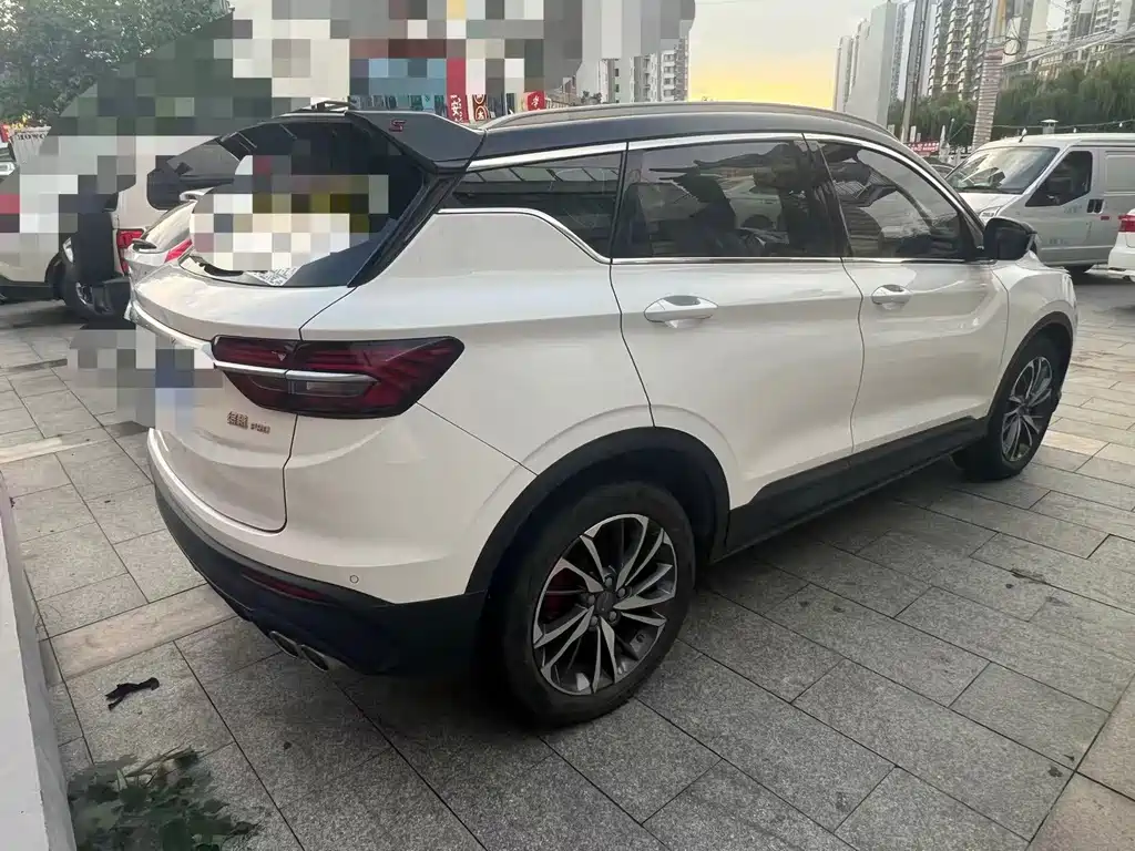 Geely Binyue 2021 — фото 12