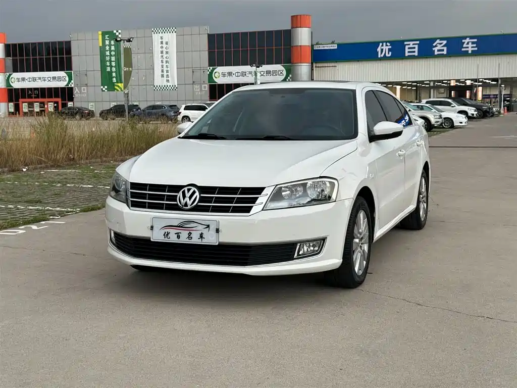 Volkswagen Lavida 2013