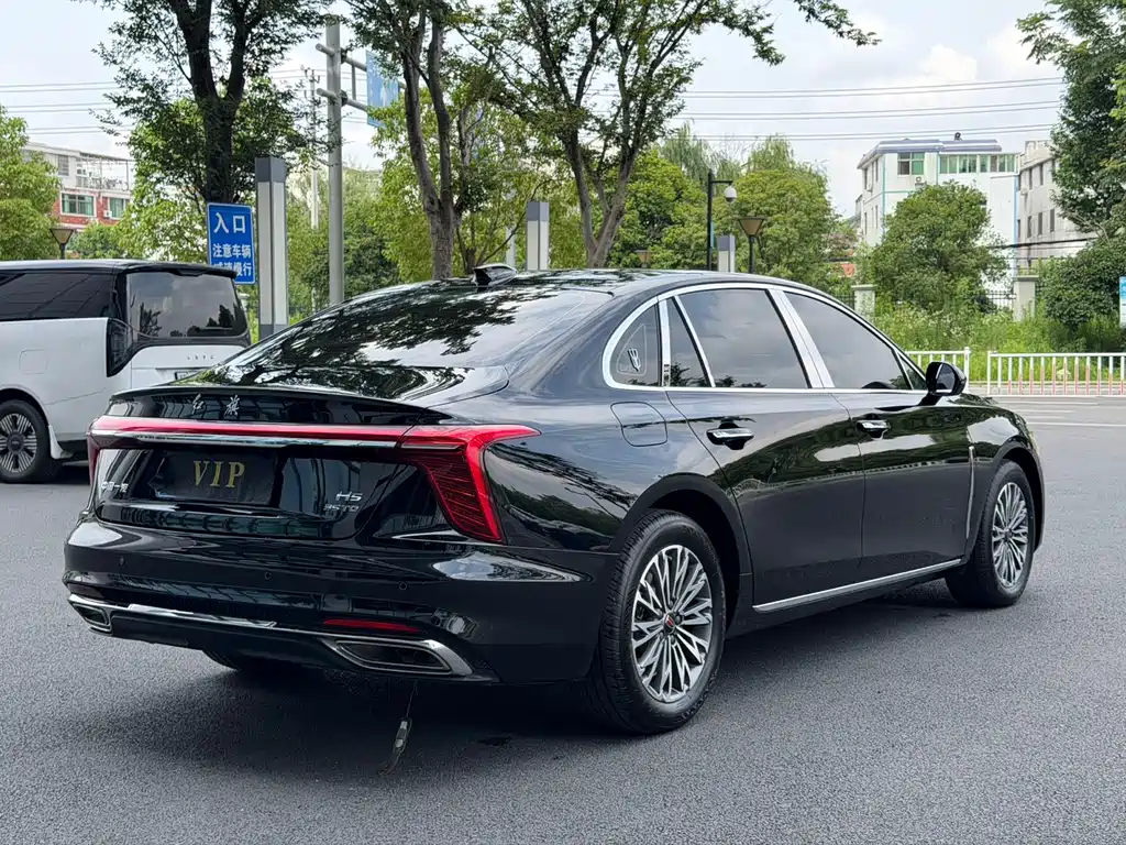 Hongqi H5 2025 — фото 13