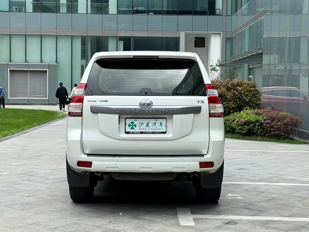 Toyota Prado 2015 — фото 14