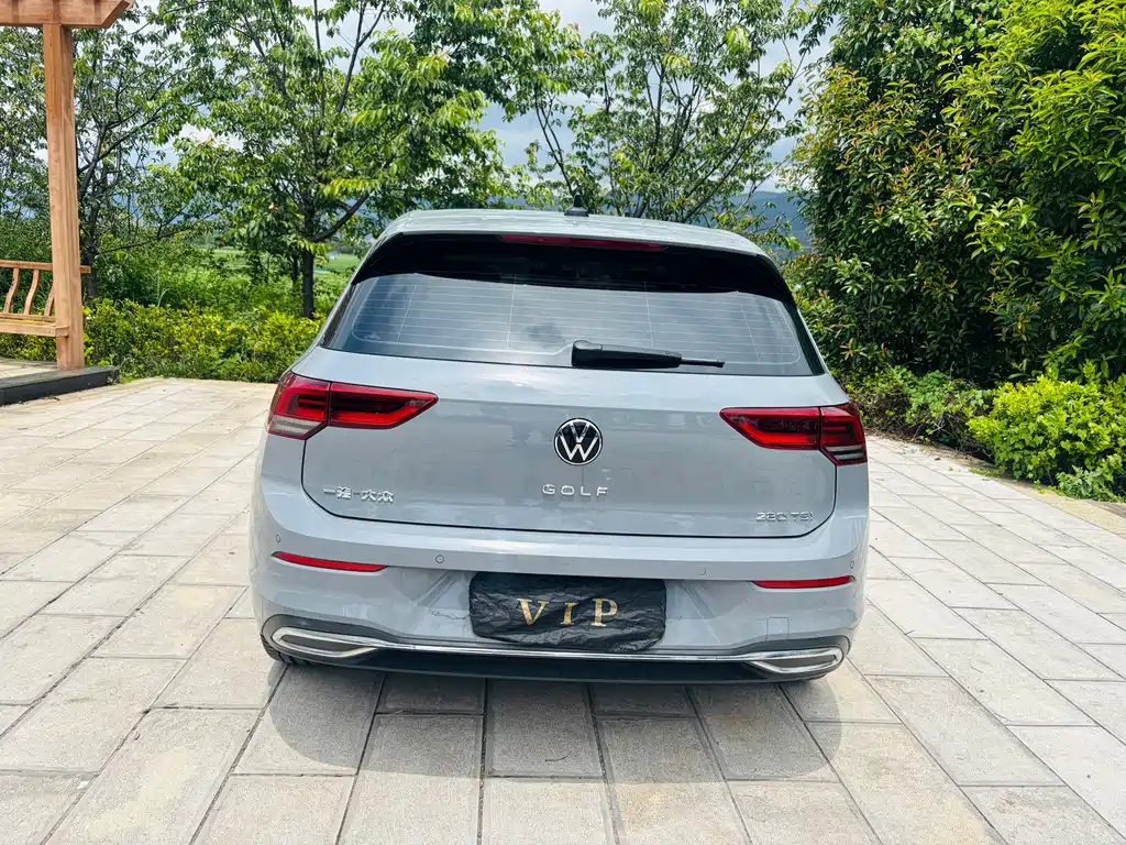 Volkswagen Golf 2023