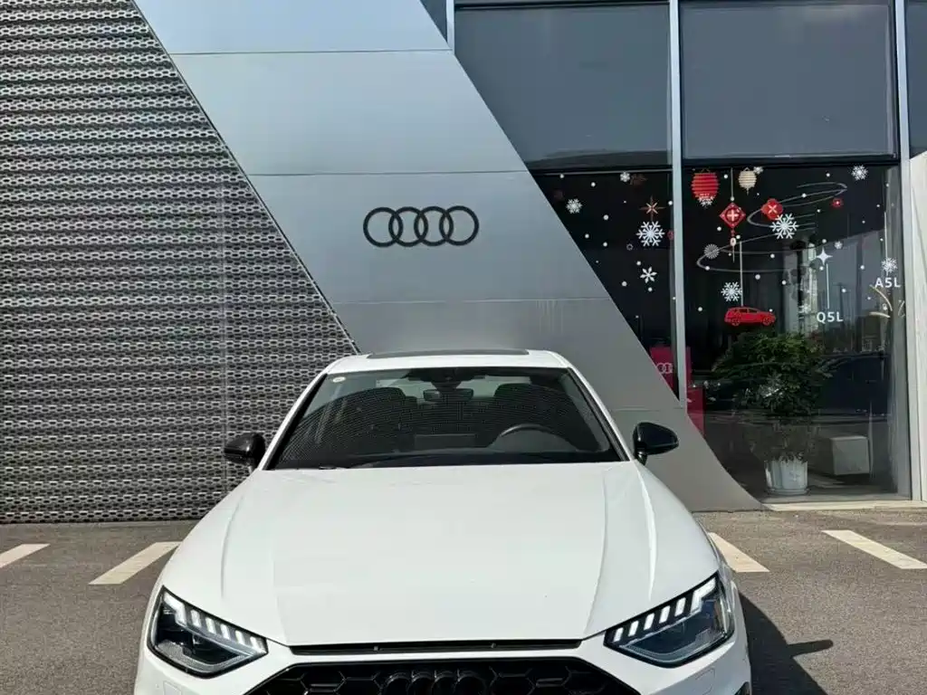 Audi A4L 2023 — фото 2