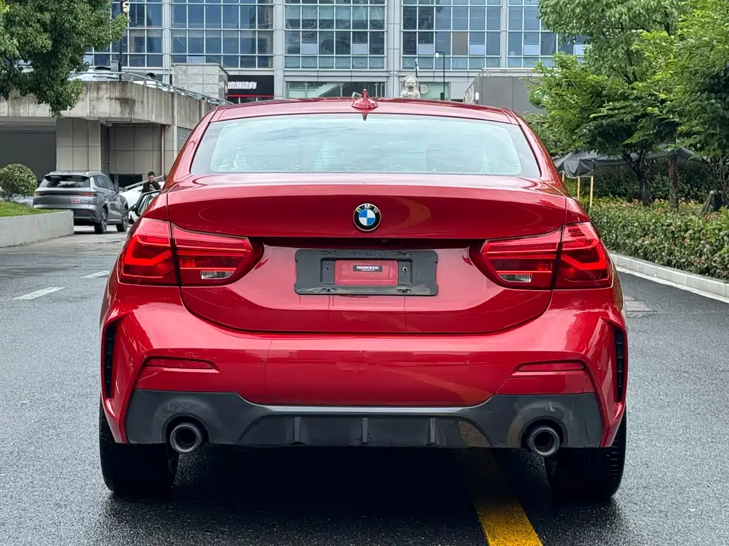 BMW 1 Series 2021
